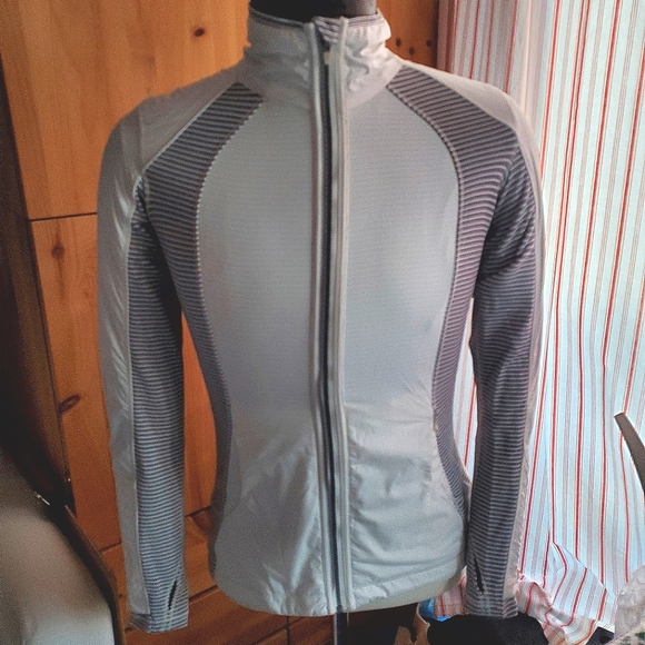 Lululemon Align Full Zip Grey & Cream Jacket size 6 - Picture 6 of 9